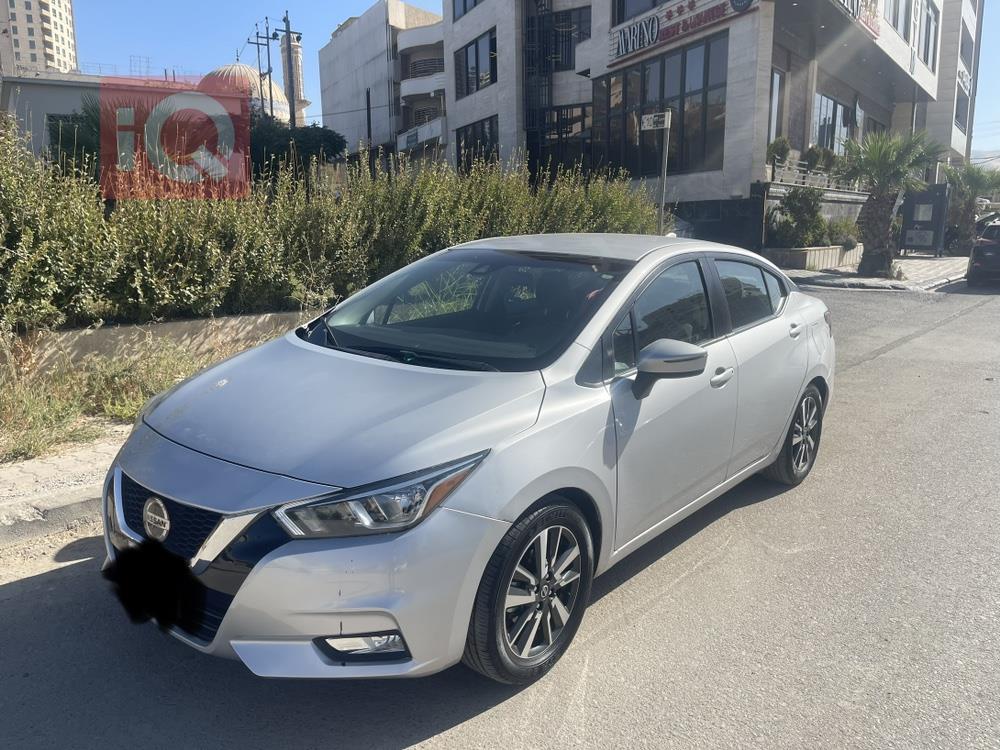 Nissan Versa